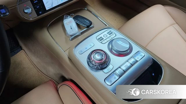 Genesis G90 (RS4) id 4330025 из Кореи 19
