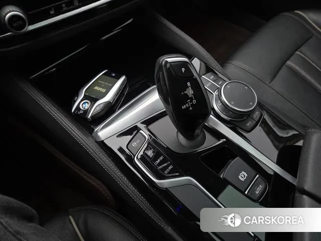 BMW 5 Series (G30) id 3425495 из Кореи 19