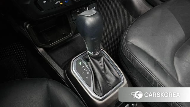 Jeep Renegade id 4609400 из Кореи 32