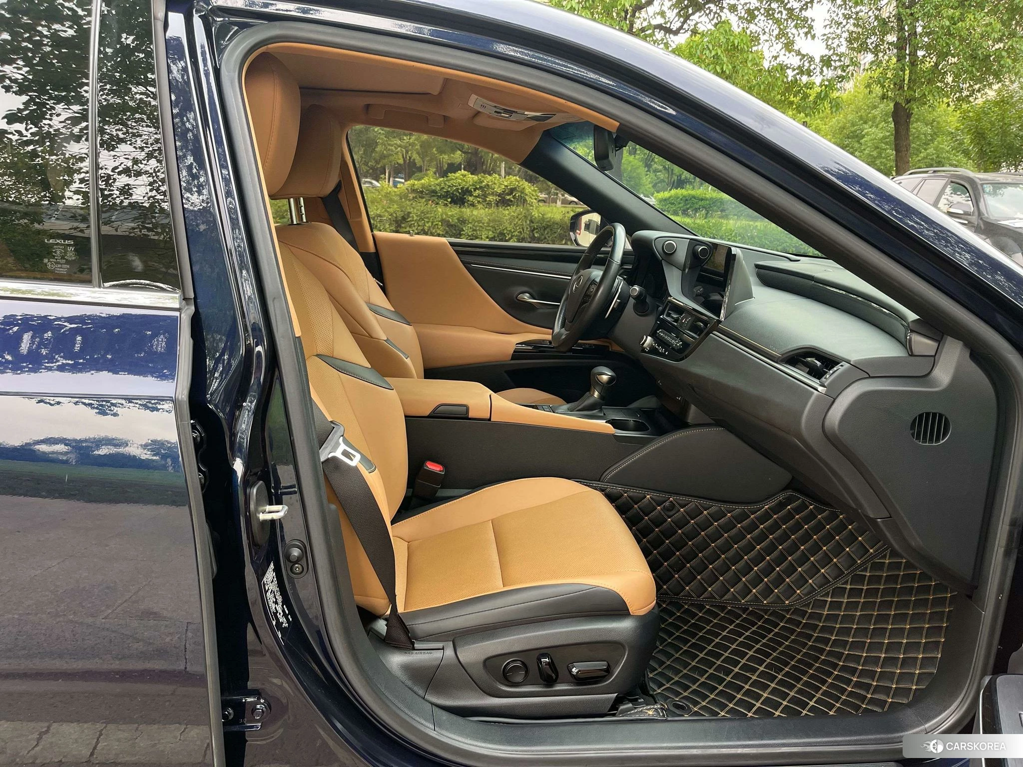 Lexus ES id 4453965 из Китая 19