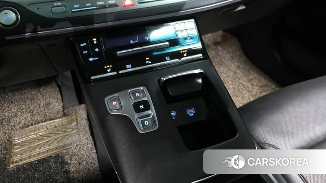 Hyundai The New Grandeur IG Hybrid id 3941261 из Кореи 19