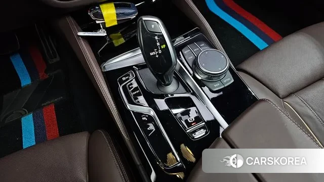 BMW 5 Series (G30) id 3390227 из Кореи 19