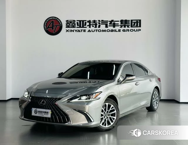 Lexus ES id 4273402 из Китая 22