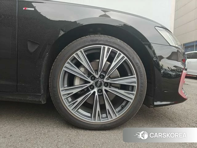 Audi A6L id 4290299 из Китая 16