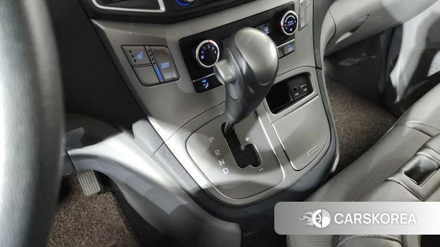 Hyundai The New Grand Starex id 4581022 из Кореи 19