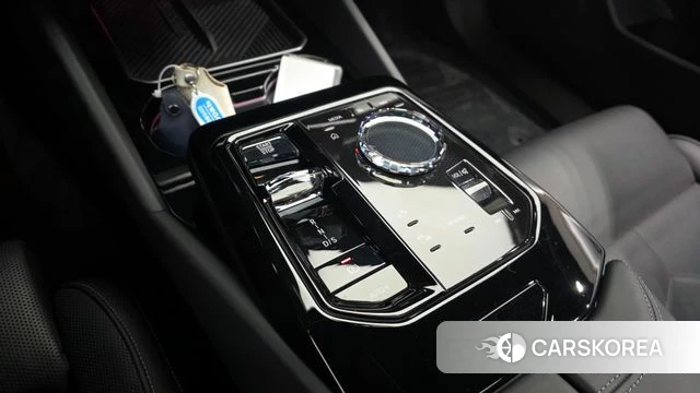 BMW 5 Series (G60) id 4360400 из Кореи 32
