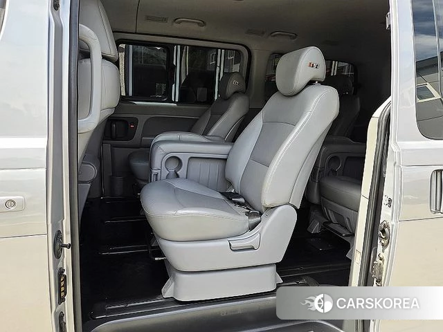 Hyundai The New Grand Starex id 4587269 из Кореи 18