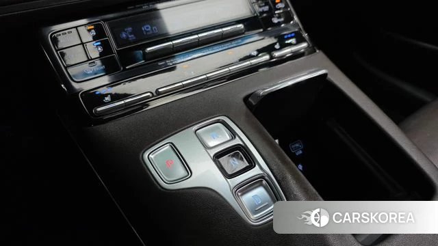 Hyundai The New Grandeur IG Hybrid id 4410530 из Кореи 33