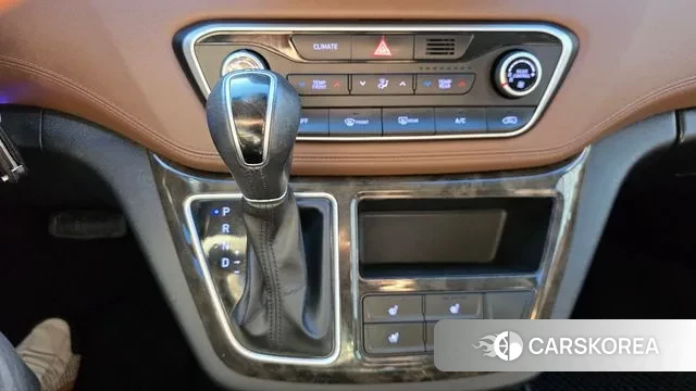 Hyundai The New Grand Starex id 3588649 из Кореи 17