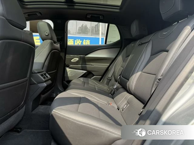 Cadillac GT4 id 3920805 из Китая 26