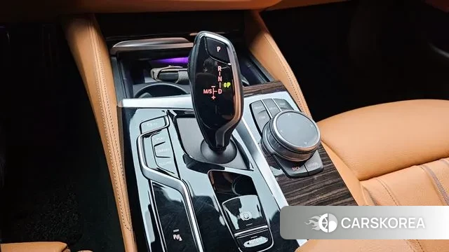 BMW 5 Series (G30) id 3498023 из Кореи 19