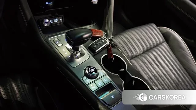 Genesis G70 id 3259040 из Кореи 19