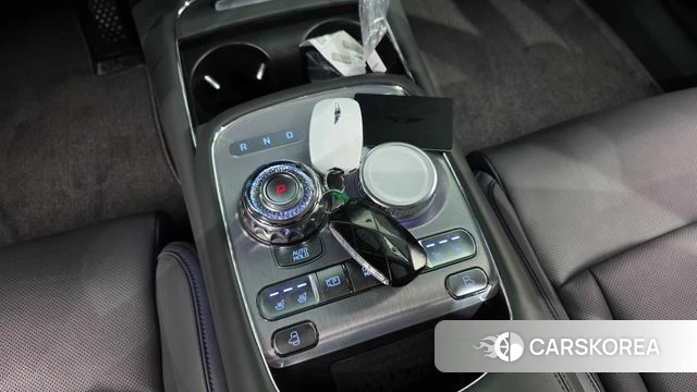 Genesis G90 (RS4) id 3953631 из Кореи 19