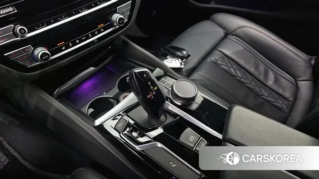 BMW 5 Series (G30) id 3661257 из Кореи 19