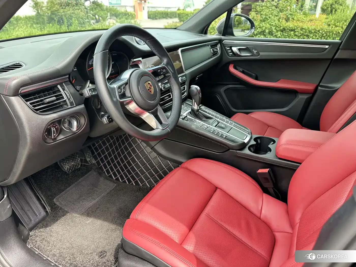Porsche Macan id 4546253 из Китая 17
