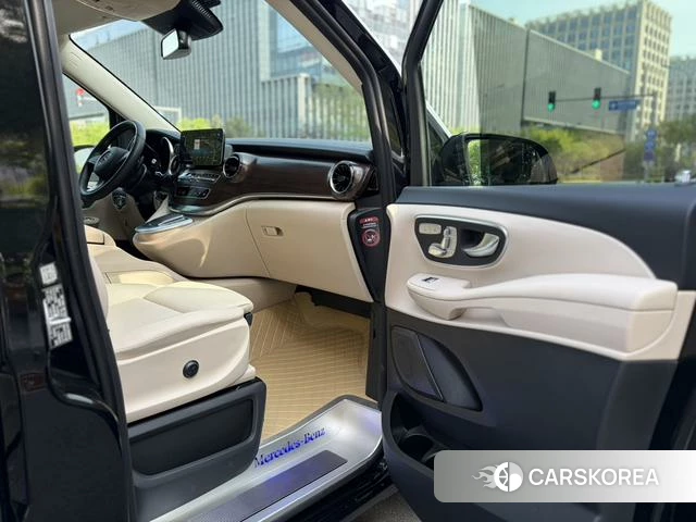 Mercedes-Benz V-class id 4271284 из Китая 32