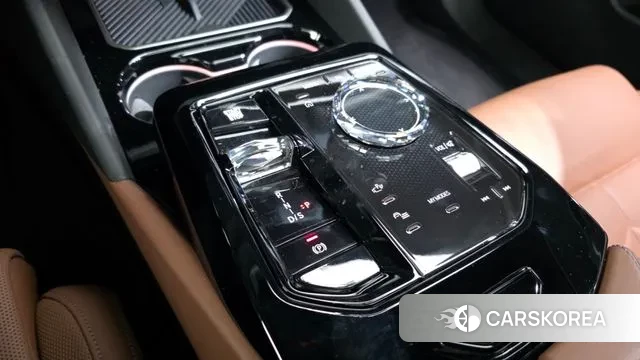 BMW 5 Series (G60) id 3419938 из Кореи 19