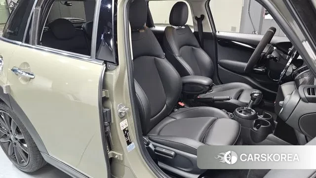 Mini Cooper S id 3429405 из Кореи 19