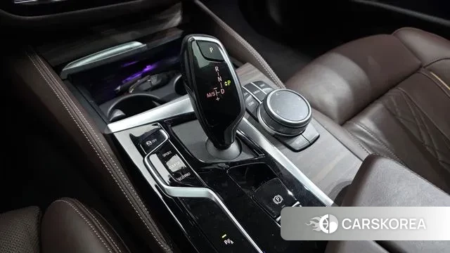 BMW 5 Series (G30) id 3366888 из Кореи 19