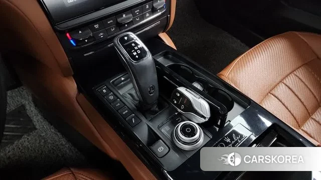 Maserati Quattroporte id 2940559 из Кореи 19