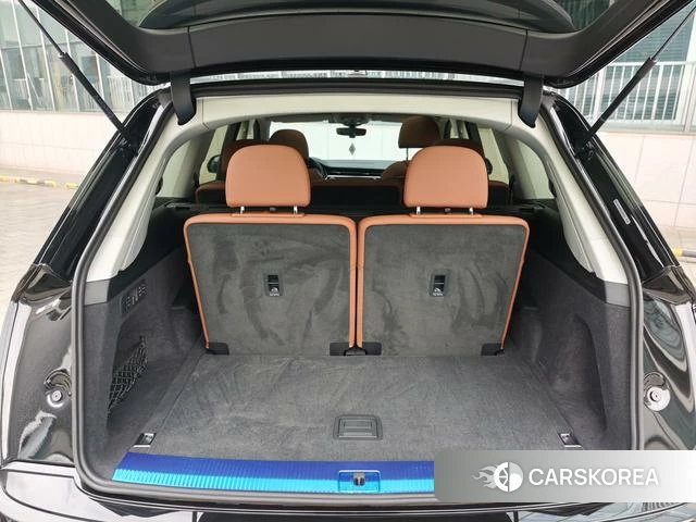 Audi Q7 id 4215207 из Китая 27