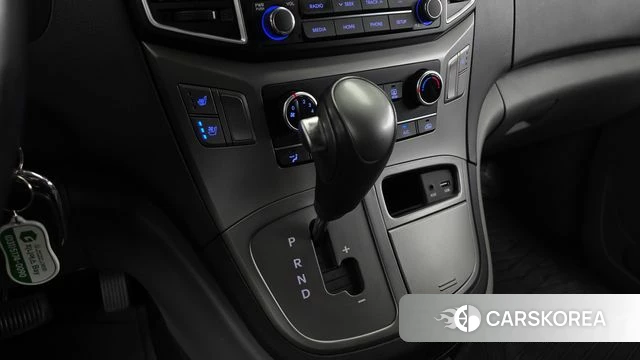 Hyundai The New Grand Starex id 4567949 из Кореи 19