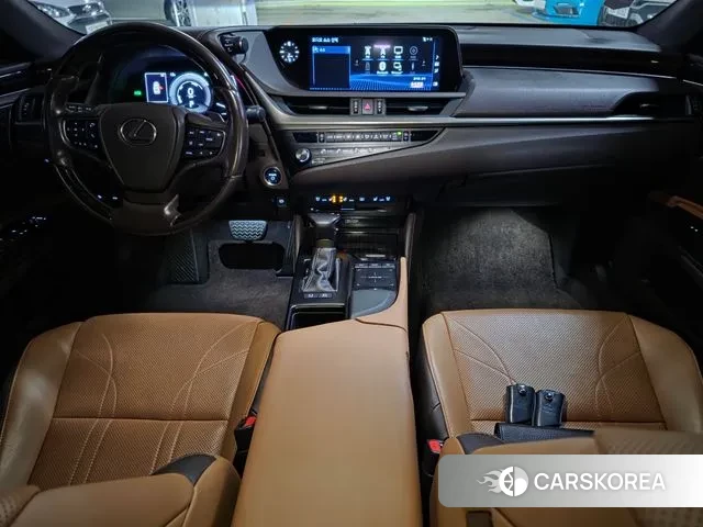 Lexus ES300h 7th generation id 3722935 из Кореи 19