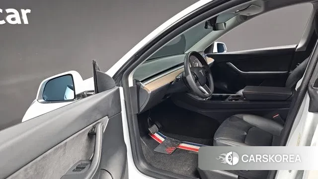 Tesla Model Y id 3546151 из Кореи 19