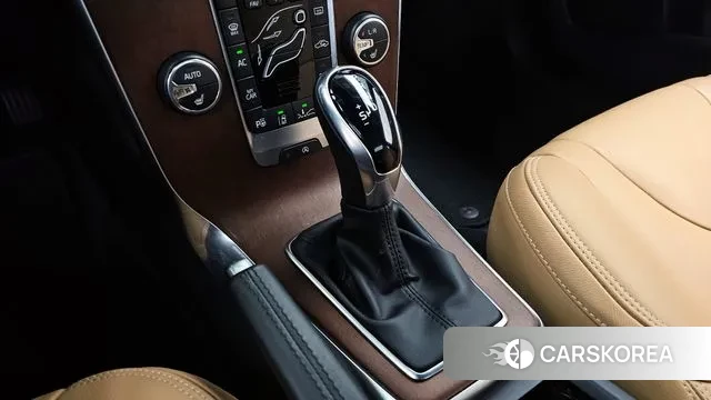 Volvo V40 id 3682664 из Кореи 19