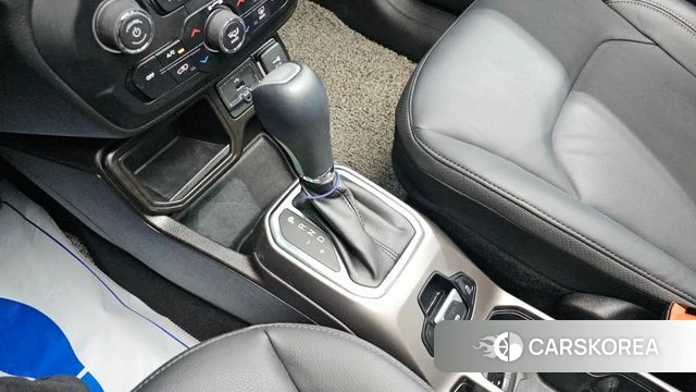 Jeep Renegade id 3871968 из Кореи 19