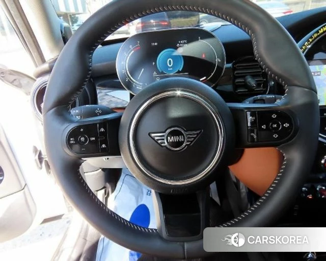 Mini Cooper S id 3891580 из Кореи 19