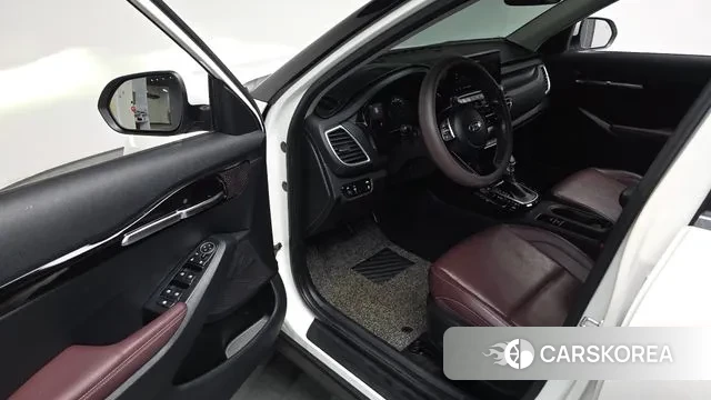 Kia Seltos id 3702617 из Кореи 19