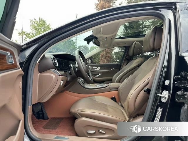 Mercedes-Benz E-class id 4263494 из Китая 9