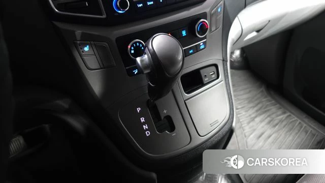 Hyundai The New Grand Starex id 3845699 из Кореи 19