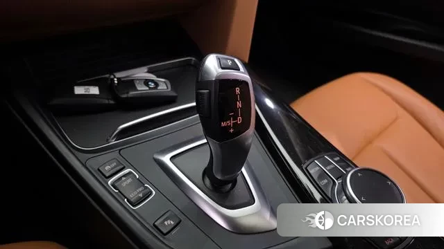 BMW 3 Series (F30) id 3574278 из Кореи 19