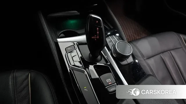 BMW 5 Series (G30) id 3459738 из Кореи 19