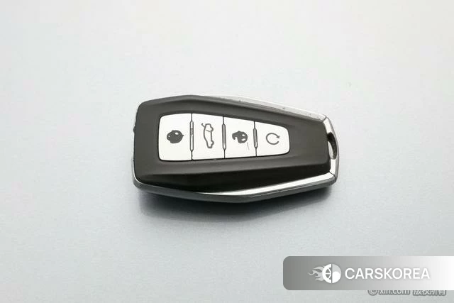 Geely Automobile Jiayi PHEV id 4210054 из Китая 23