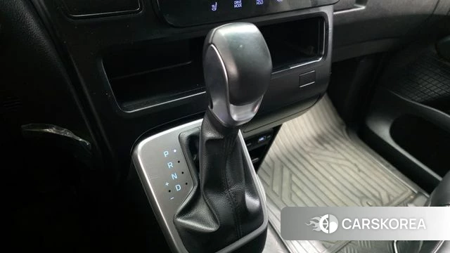 Hyundai Staria id 4179204 из Кореи 19