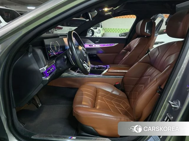 BMW 7 Series (G70) id 3922086 из Кореи 19