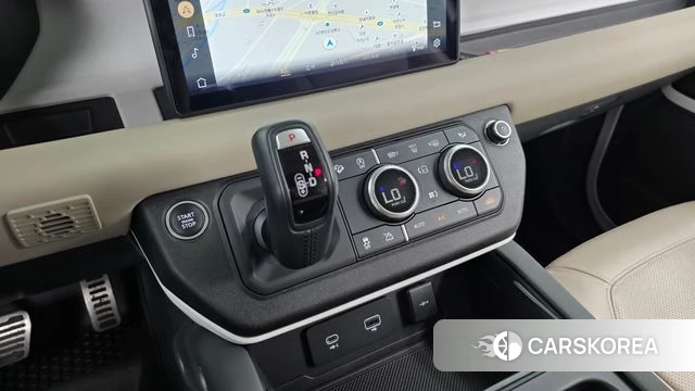 Land Rover Defender (L663) id 4195721 из Кореи 34