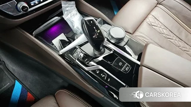 BMW 5 Series (G30) id 3697402 из Кореи 19