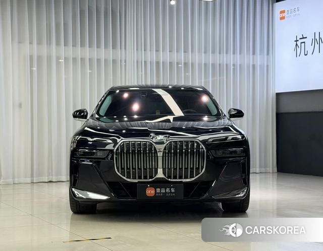 BMW 7 series id 4278132 из Китая 18