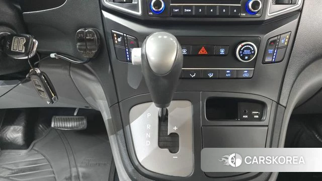 Hyundai The New Grand Starex id 4693902 из Кореи 19