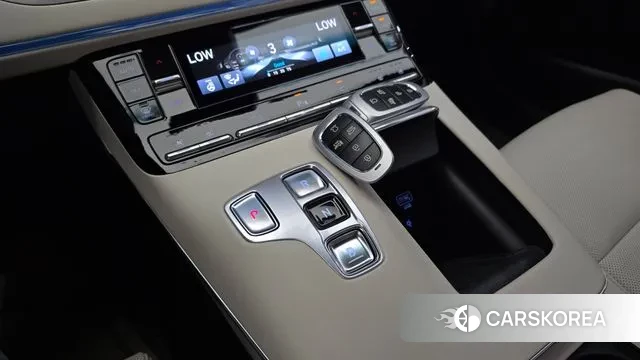 Hyundai The New Grandeur IG id 3011891 из Кореи 19