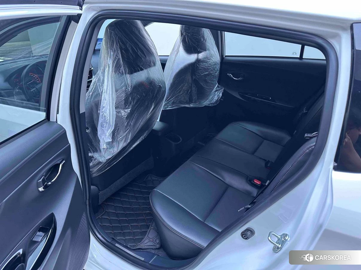 Toyota Yaris L id 4479614 из Китая 19
