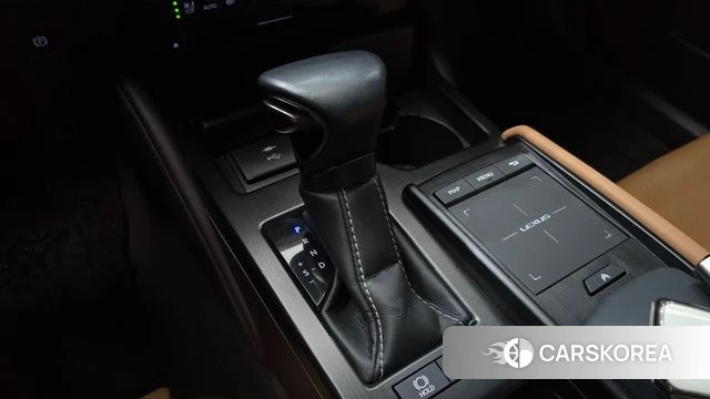 Lexus ES300h 7th generation id 4402146 из Кореи 29