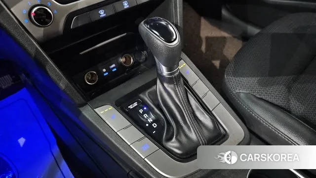 Hyundai Avante AD id 3239175 из Кореи 19