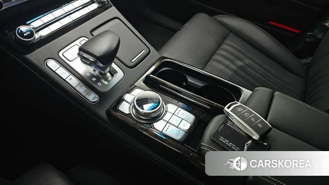 Genesis G90 id 3892833 из Кореи 19