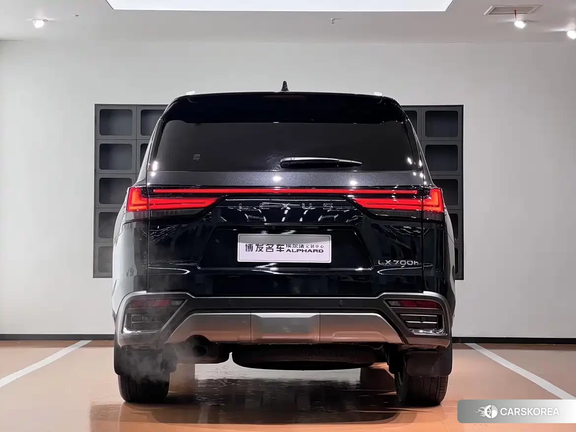 Lexus LX id 4553680 из Китая 30