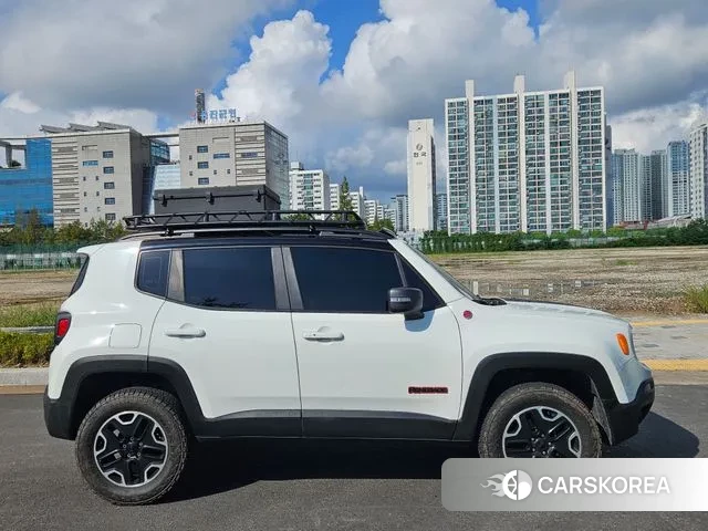 Jeep Renegade id 3041984 из Кореи 10